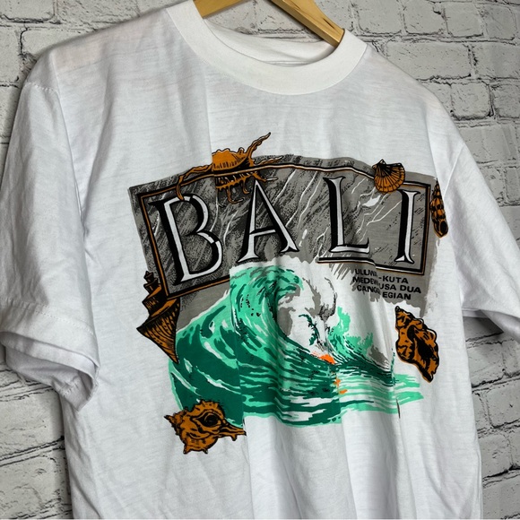 Vintage Bali Destination Graphic T-shirt Size Large - Picture 2 of 5